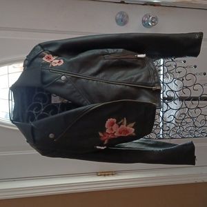 Girls leather jacket with floral appliques